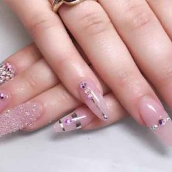 How to have successful nails?