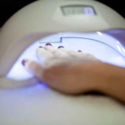 How long does UV lamp take dry nails?